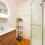 شقة Yunique