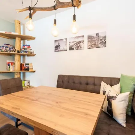 Апартаменты Yunique Целль-ам-Зе